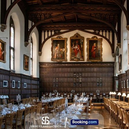 1 Bedroom City Centre Apartment Near The University And Bodleian Library By Spencer And Jackson Short Lets & Serviced Accommodation أكسفورد المظهر الخارجي الصورة